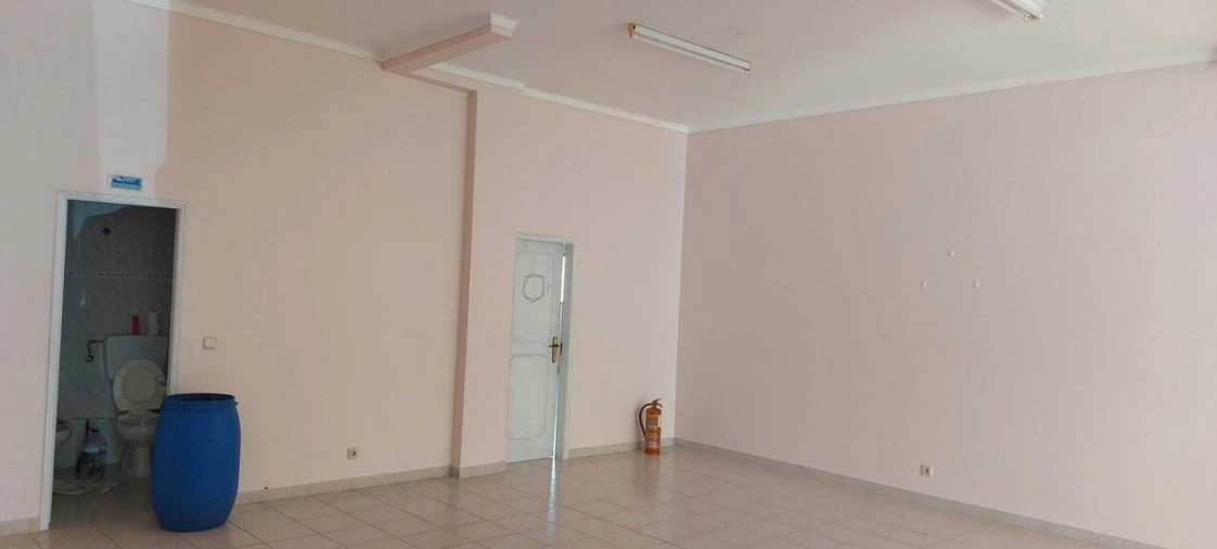 Loja para Venda em Vieira de Leiria Foto 9