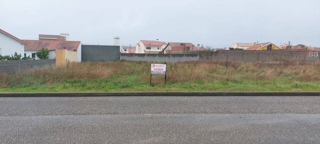 Terreno para Venda em Vieira de Leiria Foto 2