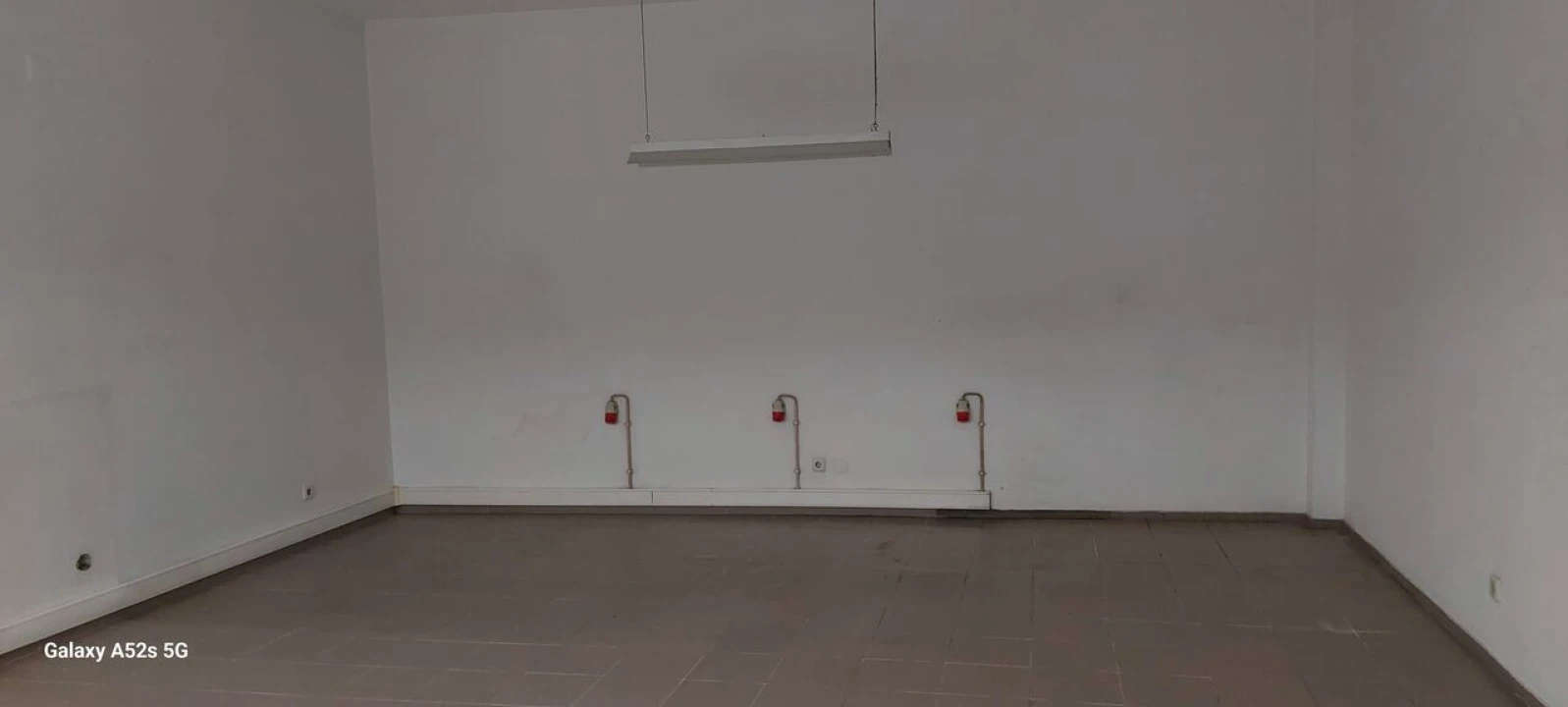 Loja para Venda em Monte Real e Carvide Foto 3