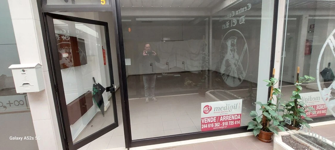 Loja para Venda em Monte Real e Carvide