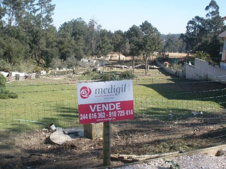 Terreno para Venda em Monte Real e Carvide Foto 1