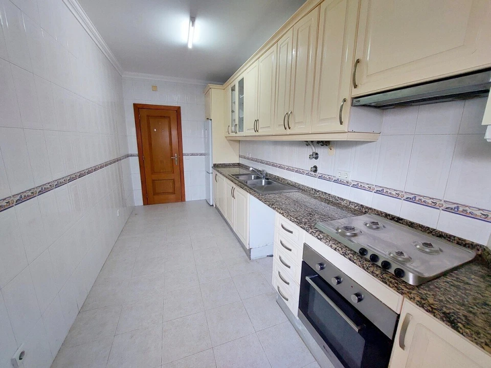 Apartamento T2 para Venda em Caldas da Rainha - Santo Onofre e Serra do Bouro Foto 16