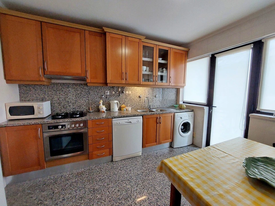 Apartamento T2 para Venda em São Martinho do Porto Foto 4