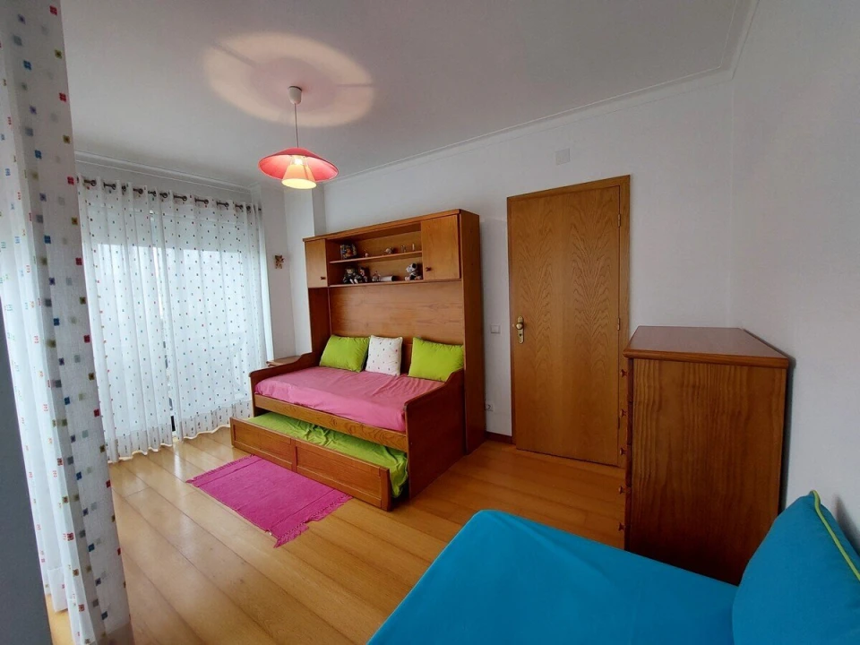 Apartamento T2 para Venda em São Martinho do Porto Foto 16