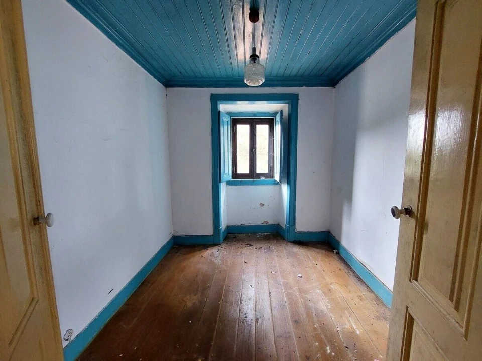 Moradia T3 para Venda em Salir de Matos Foto 17