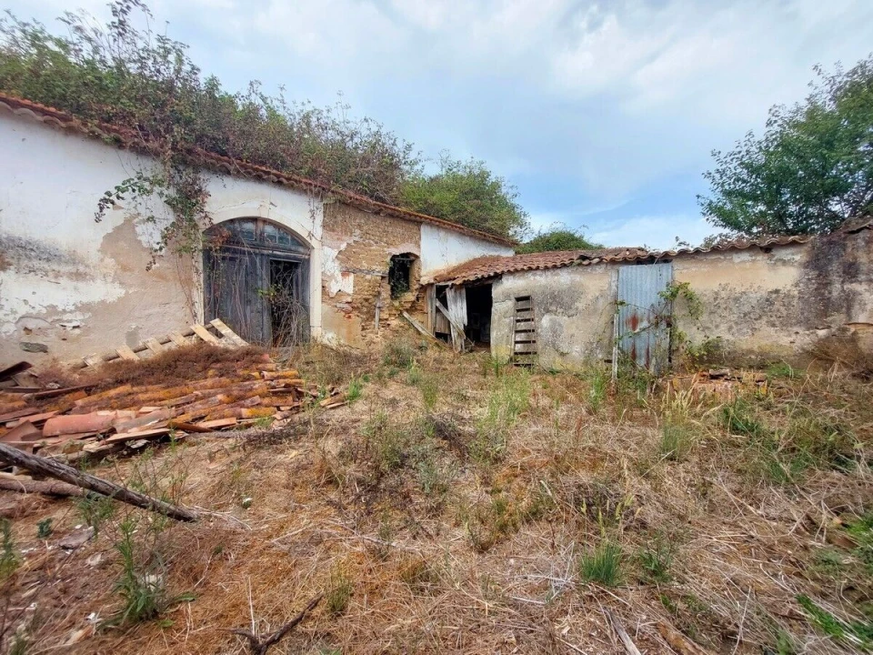 Moradia T3 para Venda em Salir de Matos Foto 30