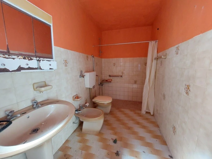 Moradia T3 para Venda em Salir de Matos Foto 20