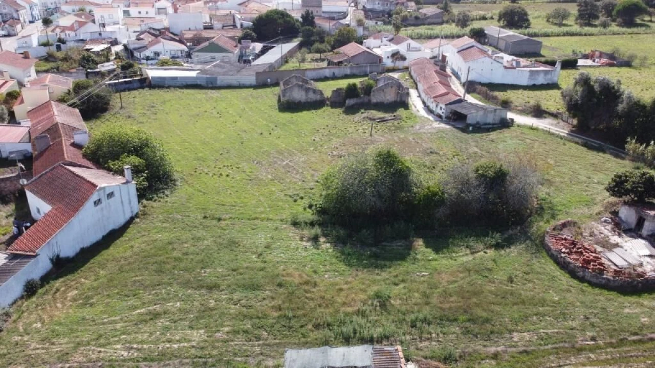 Terreno para Venda em Famalicão Foto 3