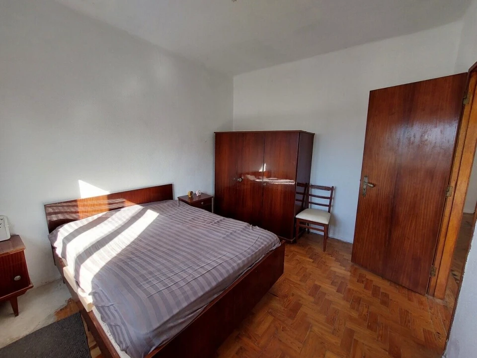 Moradia T3 para Venda em Alvorninha Foto 13