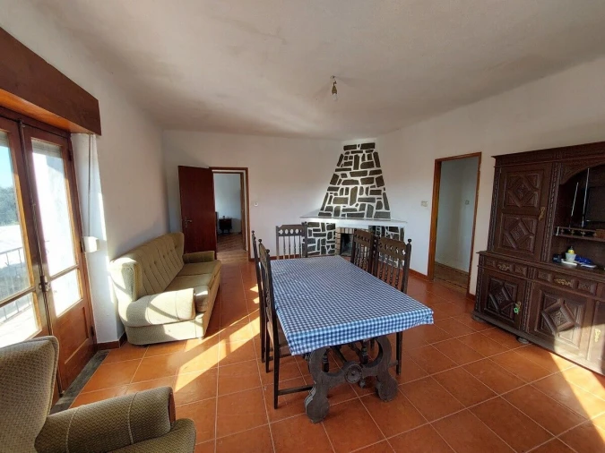 Moradia T3 para Venda em Alvorninha Foto 8
