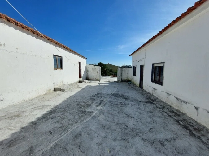 Moradia T3 para Venda em Alvorninha Foto 16