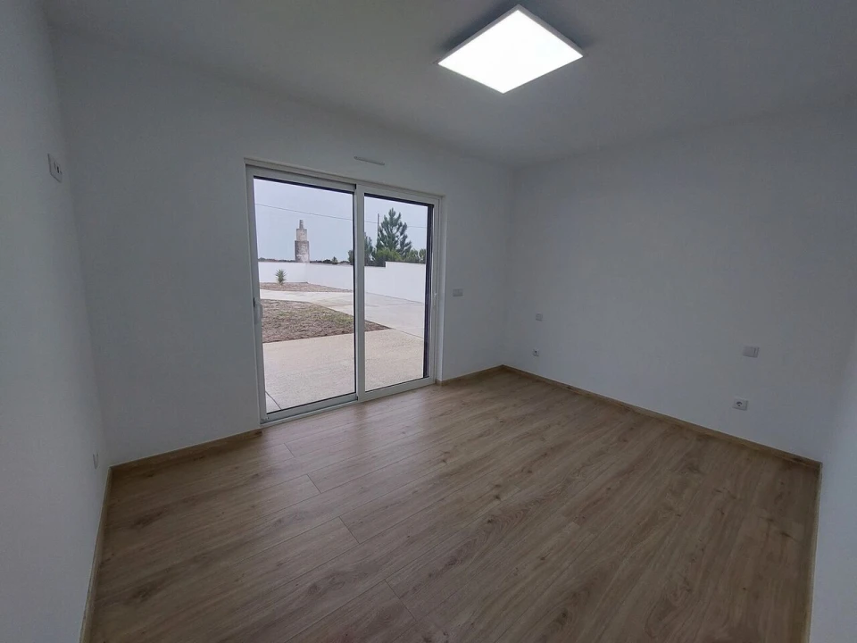 Moradia T3 para Venda em Caldas da Rainha - Santo Onofre e Serra do Bouro Foto 44