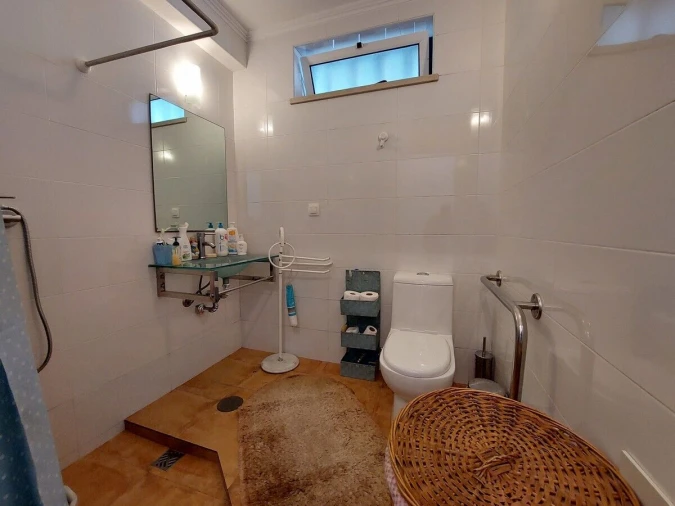 Moradia T5 para Venda em Gaeiras Foto 10