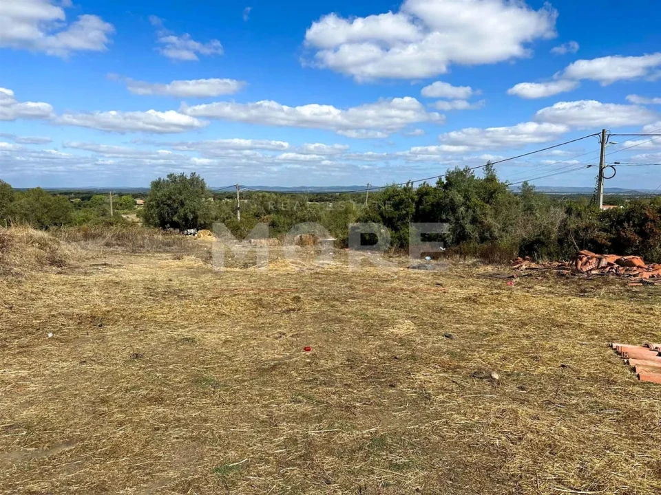 Terreno para Venda em Alcaçovas Foto 3
