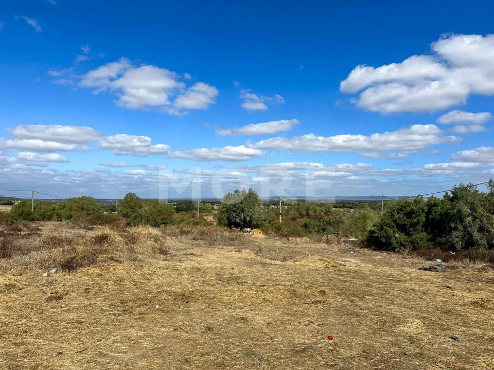 Terreno para Venda em Alcaçovas Foto 1