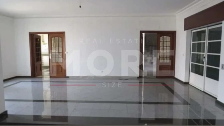 Moradia T4 para Venda em Assunção, Ajuda, Salvador e Santo Ildefonso