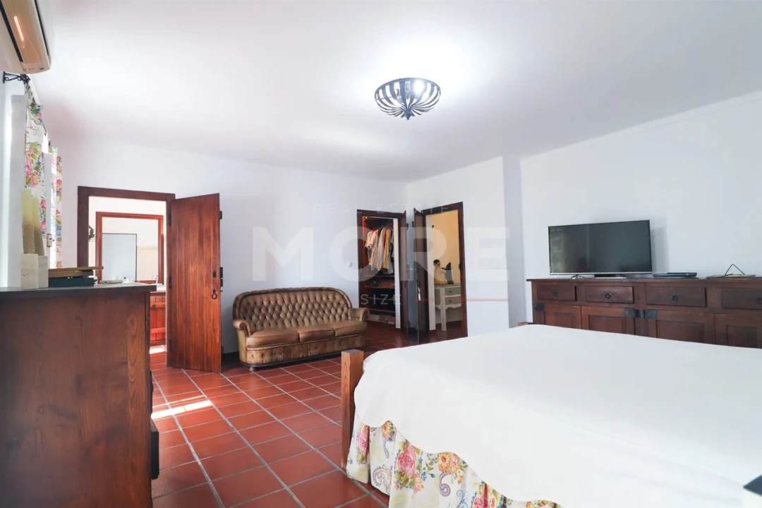 Moradia T4 para Venda em Viana do Alentejo Foto 14