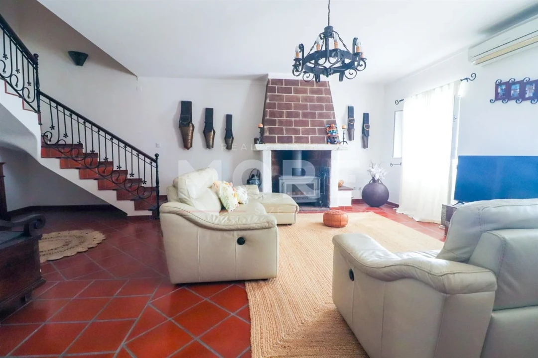 Moradia T4 para Venda em Viana do Alentejo Foto 2