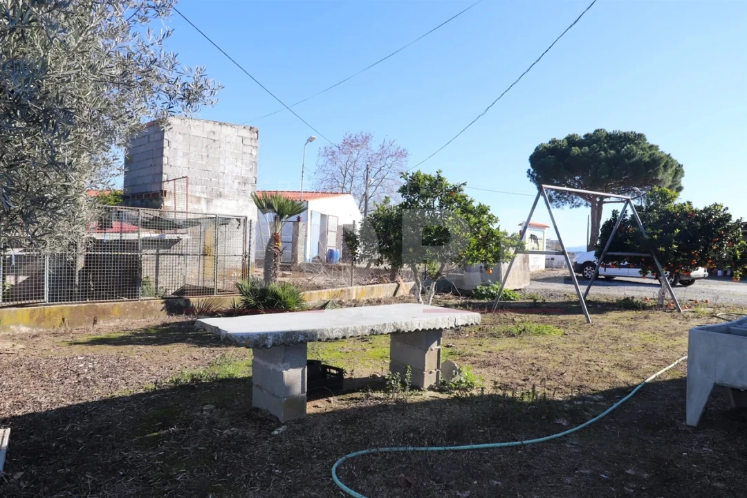 Quinta T0 para Venda em Alpalhão Foto 38