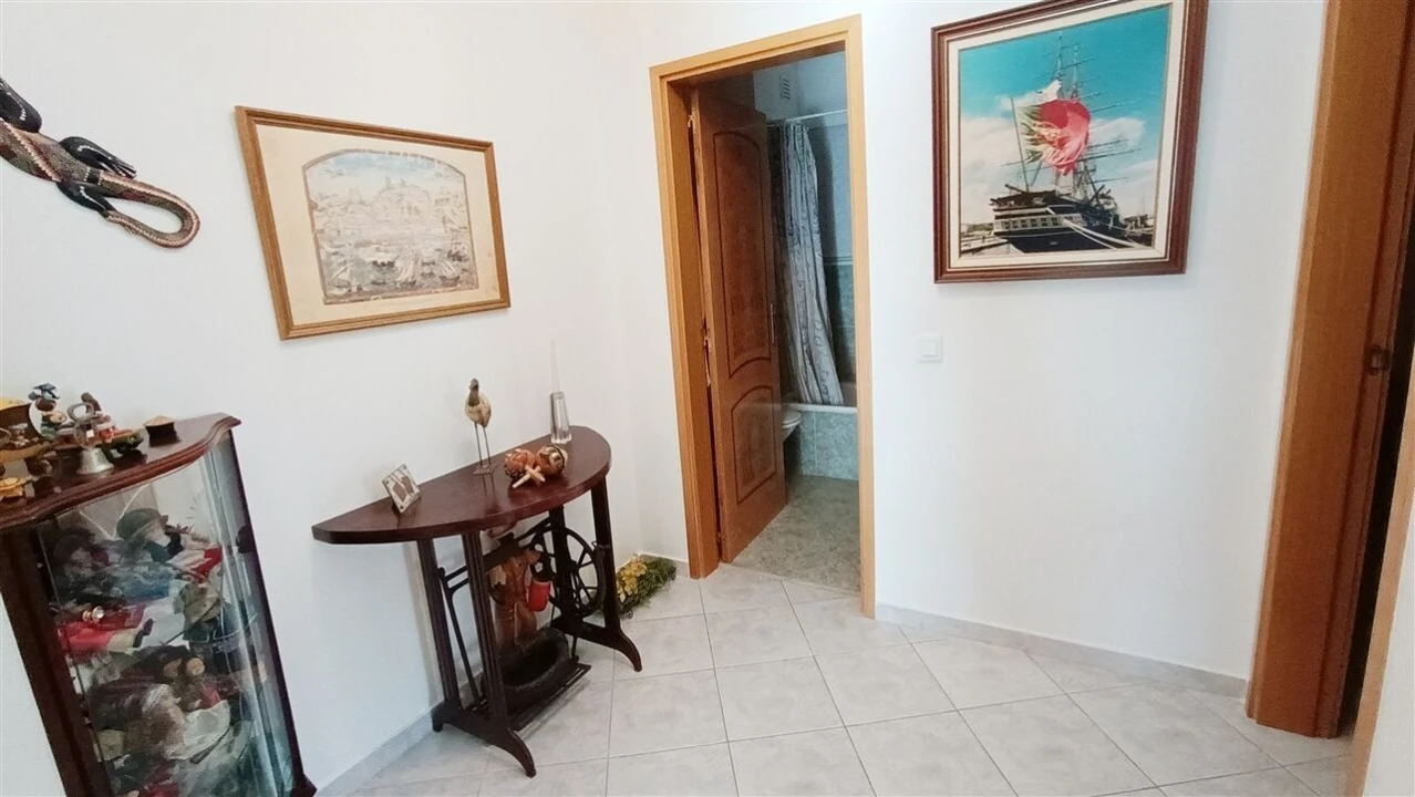 Apartamento T2 para Venda em Armação de Pera Foto 2