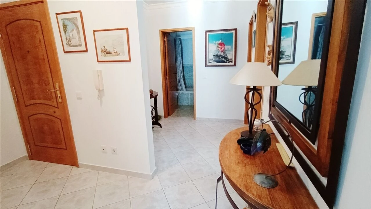 Apartamento T2 para Venda em Armação de Pera Foto 4