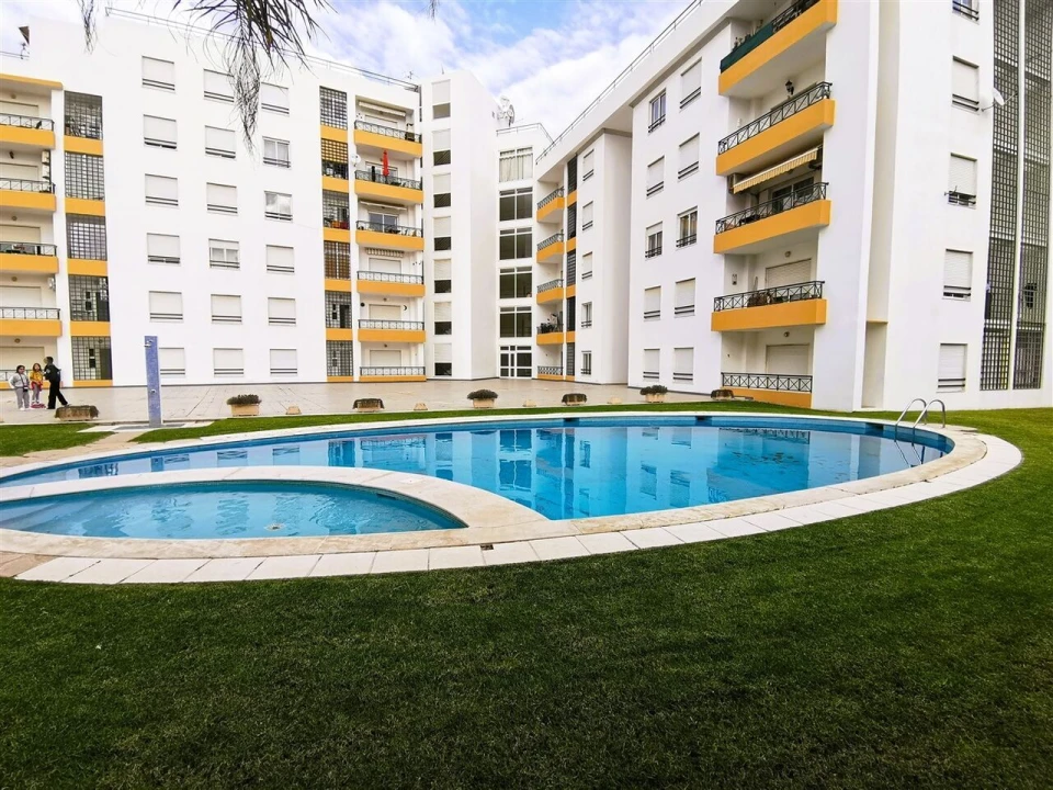 Apartamento T2 para Venda em Armação de Pera Foto 1