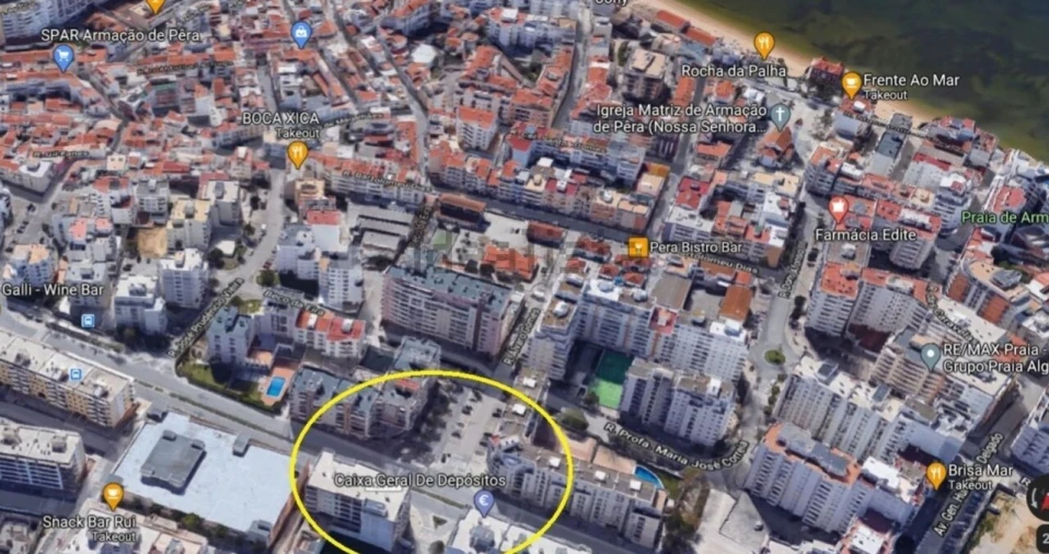 Garagem para Arrendamento em Armação de Pera Foto 5