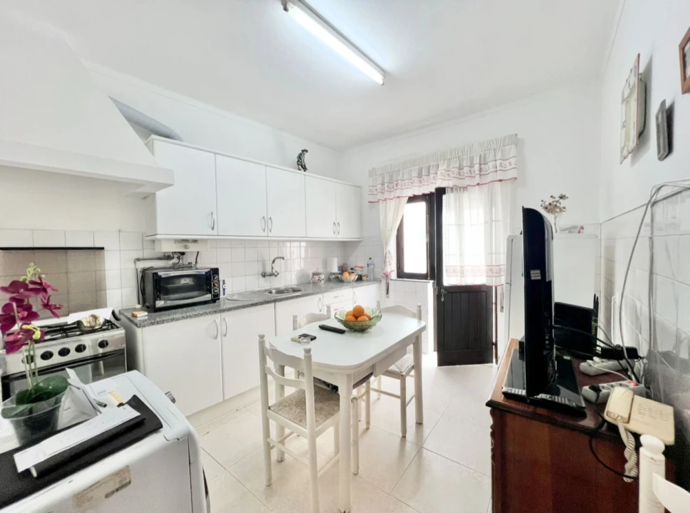 Moradia T5 para Venda em Armação de Pera Foto 18