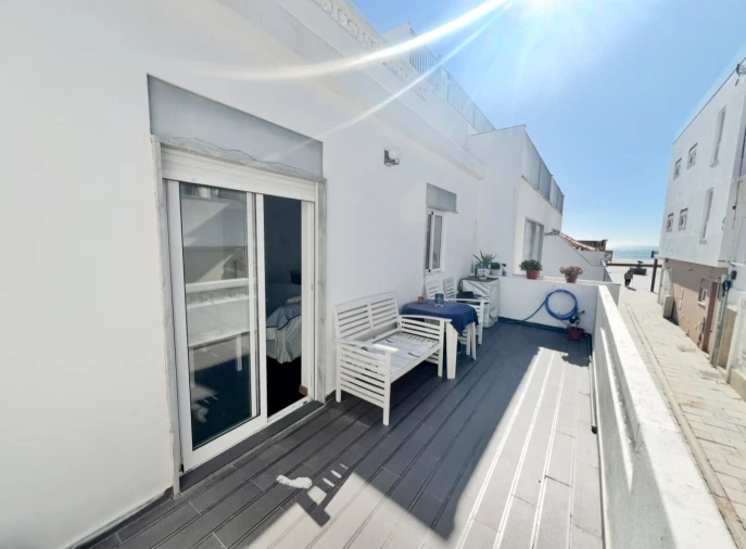 Moradia T5 para Venda em Armação de Pera Foto 2