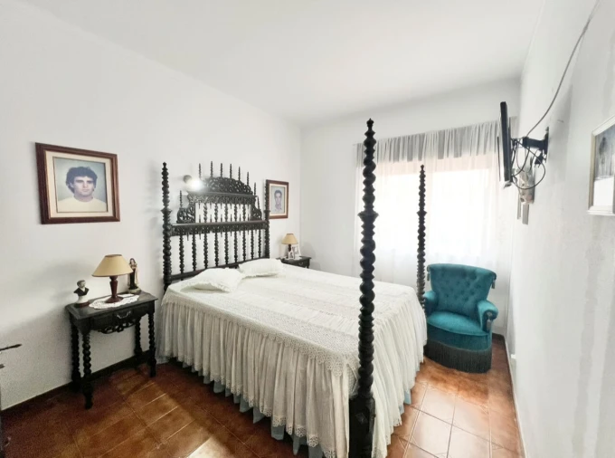 Moradia T5 para Venda em Armação de Pera Foto 16