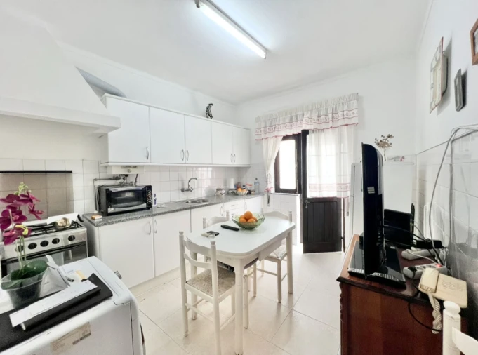 Moradia T5 para Venda em Armação de Pera Foto 18