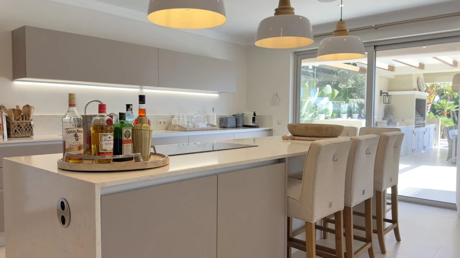 Moradia T4 para Venda em Almancil Foto 8