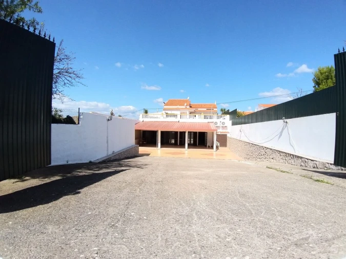 Moradia T10 para Venda em Paderne Foto 2