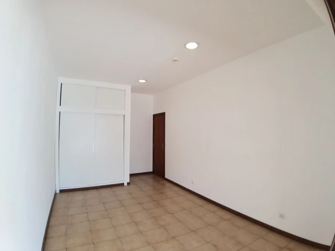 Moradia T10 para Venda em Paderne Foto 33