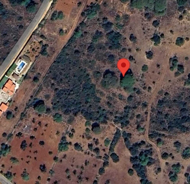 Terreno para Venda em Paderne Foto 1