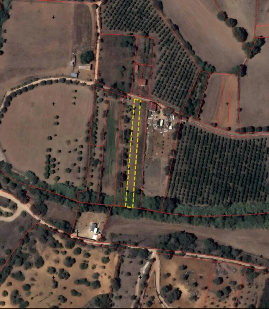 Terreno para Venda em Paderne Foto 2