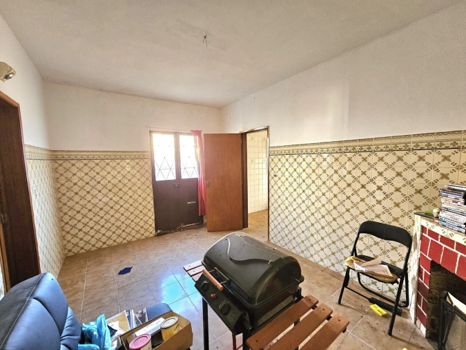 Moradia T4 para Venda em Alferce Foto 8