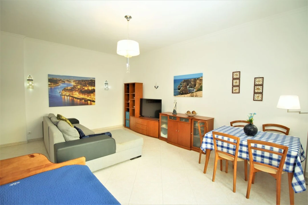 Apartamento T1 para Venda em Armação de Pera Foto 2