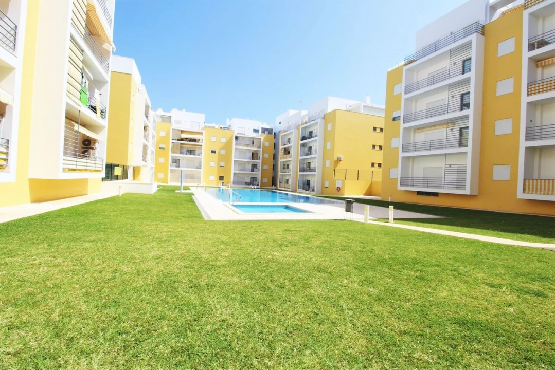 Apartamento T1 para Venda em Armação de Pera Foto 11