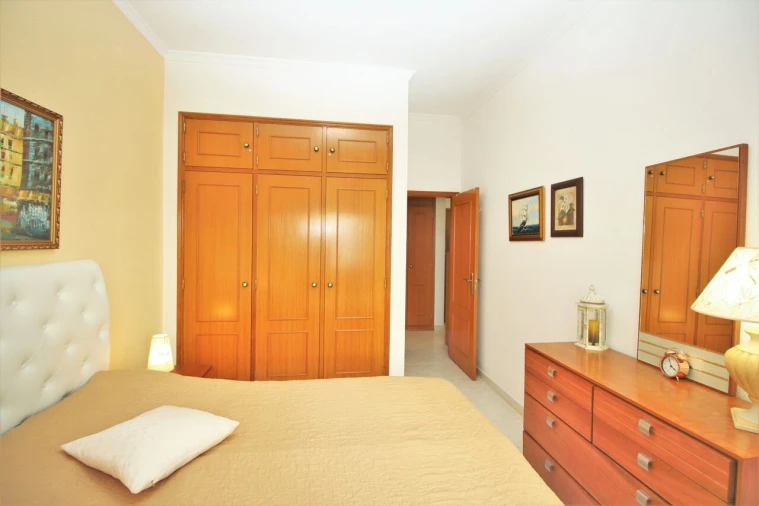 Apartamento T1 para Venda em Armação de Pera Foto 9