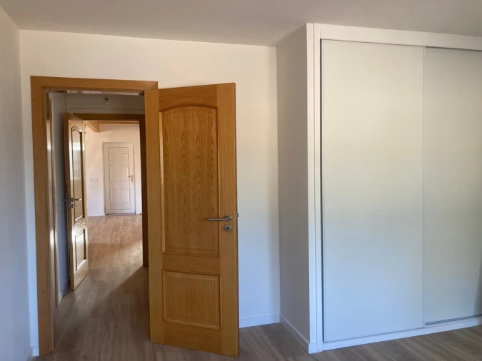 Moradia T5 para Venda em Ferreiras Foto 12