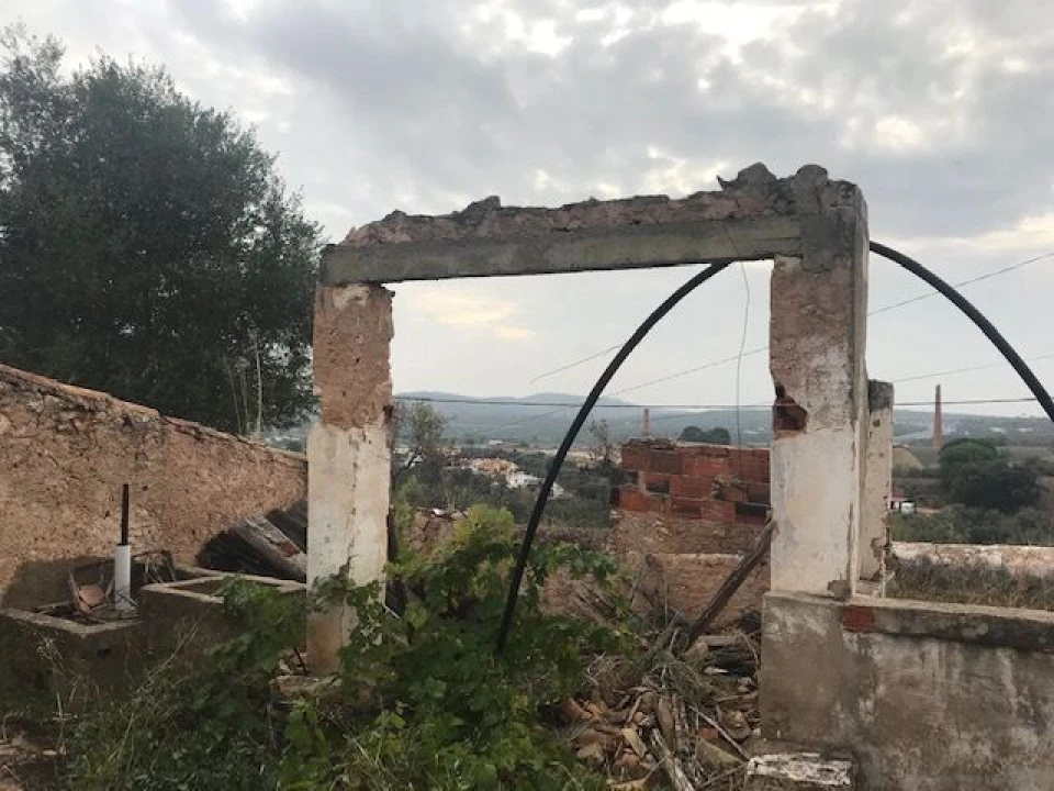 Moradia T4 para Venda em Paderne Foto 3