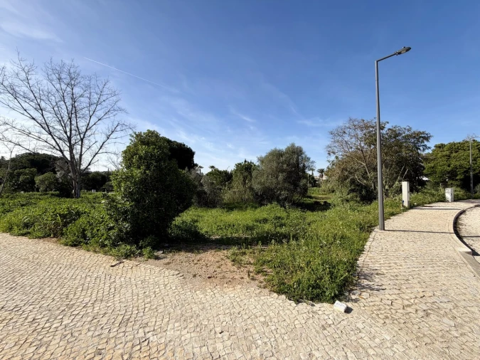 Terreno para Venda em Quarteira Foto 4