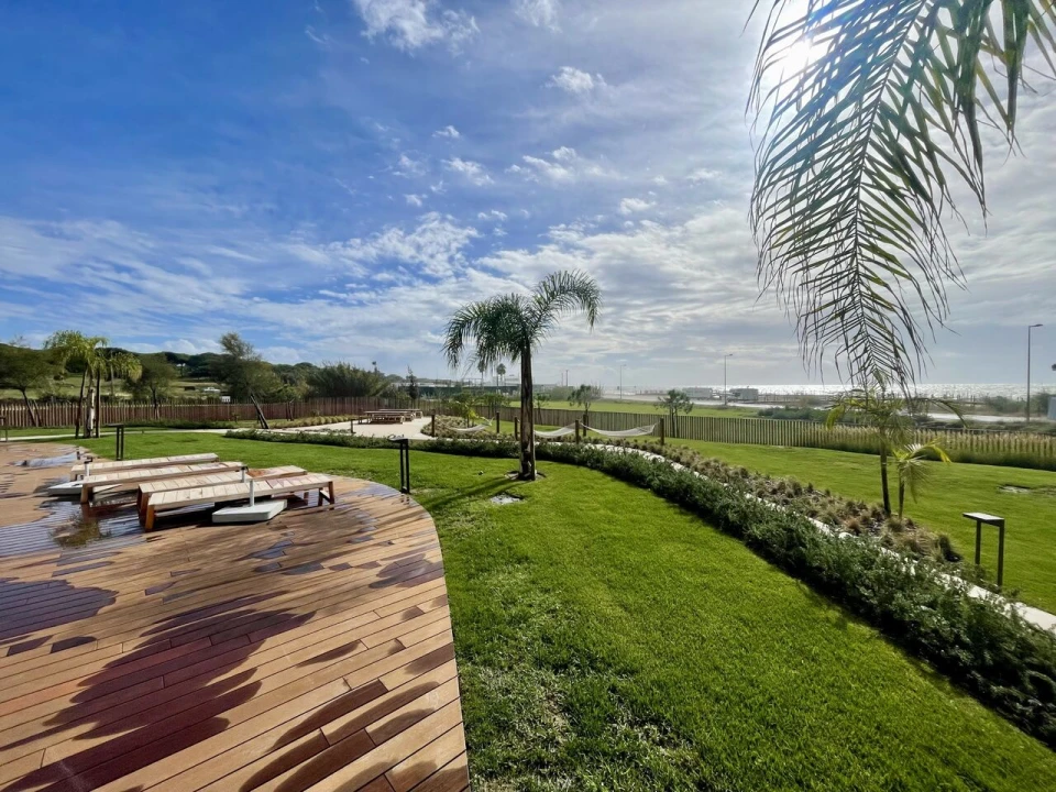 Apartamento T2 para Venda em Quarteira Foto 30