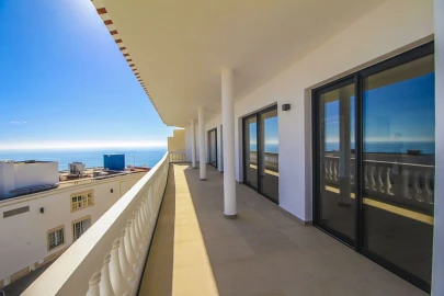 Apartamento T4 para Venda em Albufeira e Olhos de Água