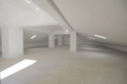 Apartamento T4 para Venda em Albufeira e Olhos de Água
