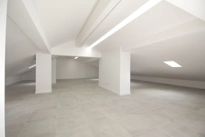 Apartamento T4 para Venda em Albufeira e Olhos de Água