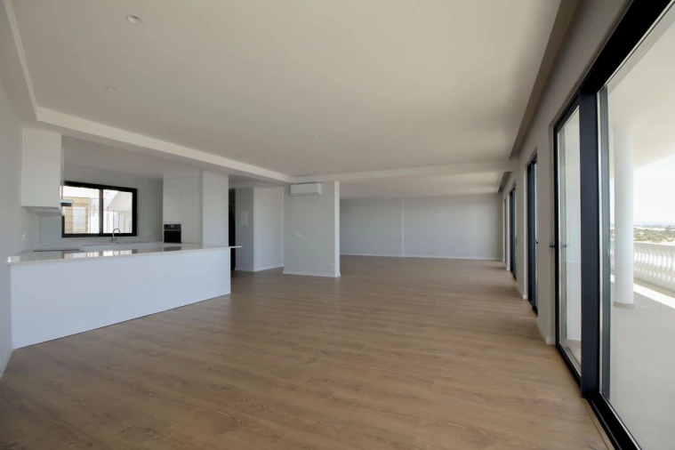 Apartamento T4 para Venda em Albufeira e Olhos de Água Foto 11