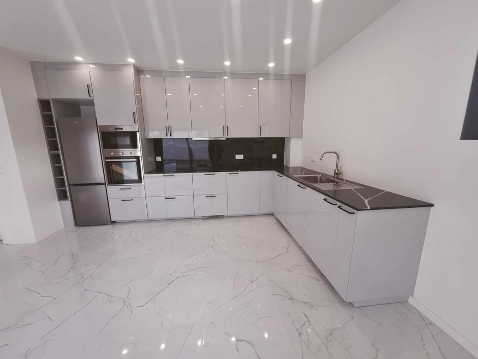 Moradia T2 para Venda em Armação de Pera Foto 6