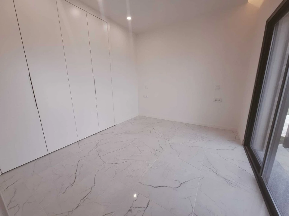 Moradia T2 para Venda em Armação de Pera Foto 10